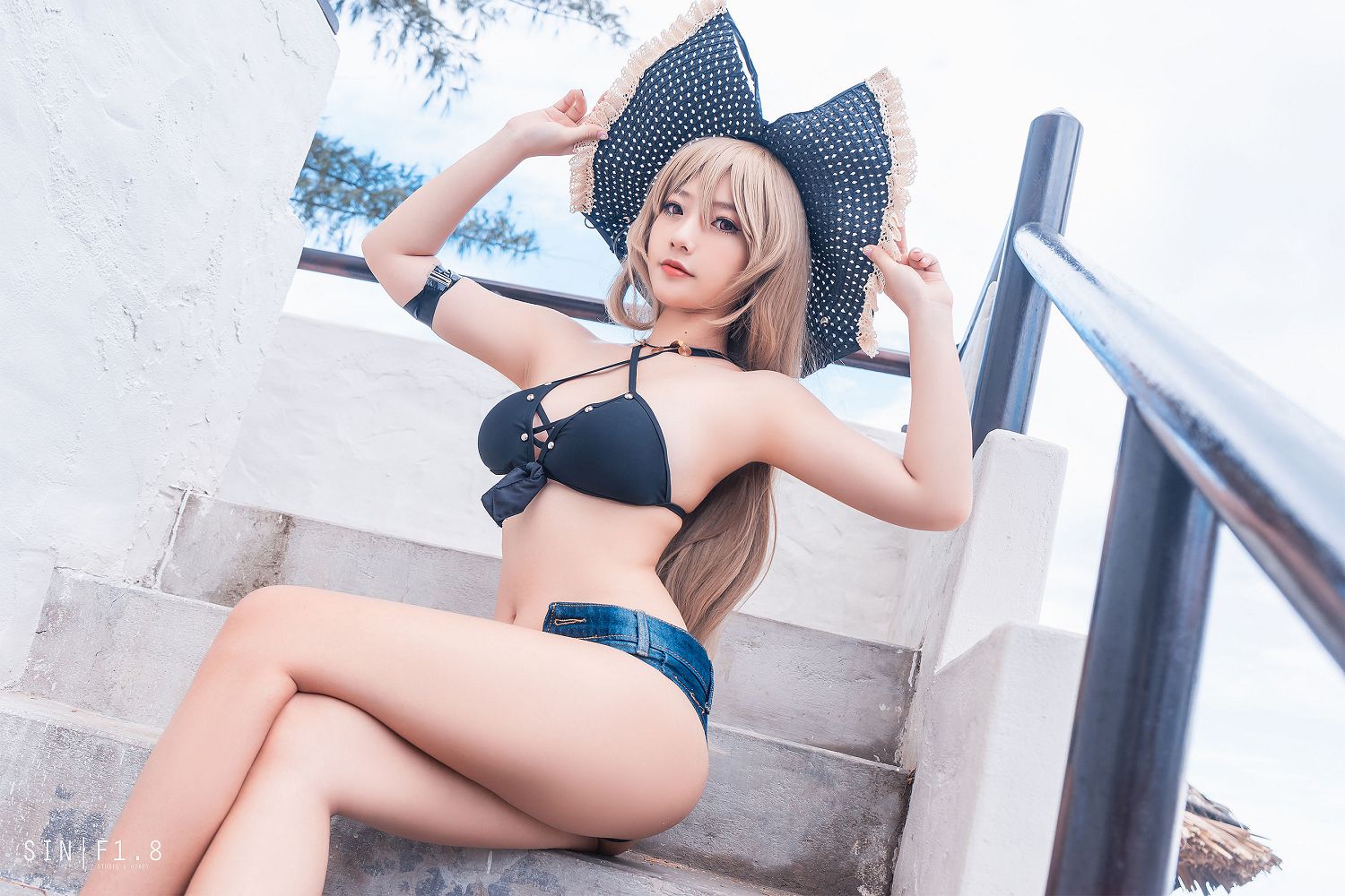 [COS] Messie Huang - Jean Bart swimsuit