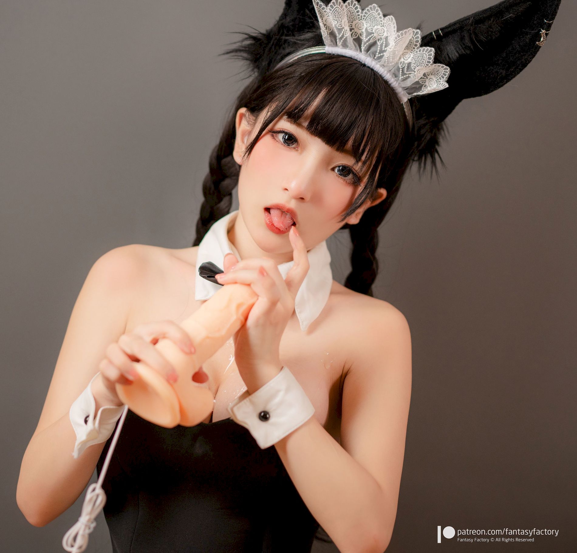 ͼ Bunny СDing FantasyStoryӰ]  Ů girl Ӱcoser 2020.10 Maid ģ P.1 